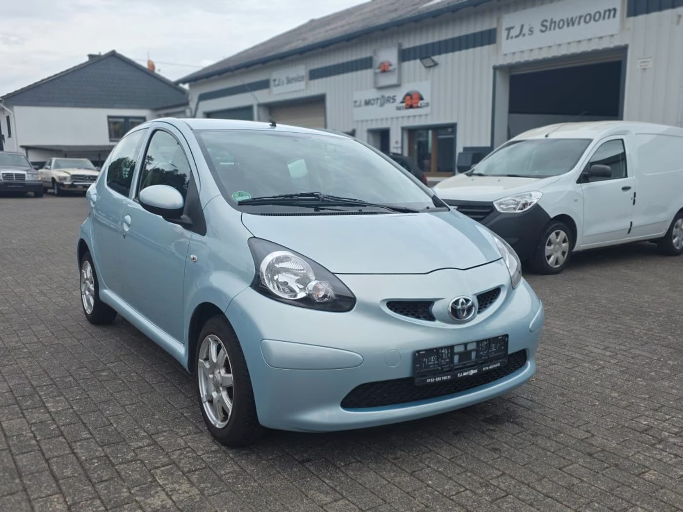Toyota Aygo AYGO Cool, Inkl. Garantie!, TÜV Neu! bei T.J. Motors in Gösenroth